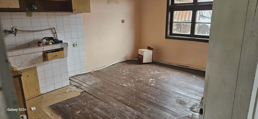 Продава се Къща в с. Голяма Желязна, Област Ловеч - 70 кв.м за 219 €/кв.м - Снимка #12