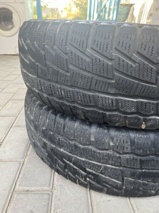 Продам Шины 215/70/16