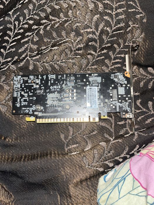 Видеокарта GTX 1050