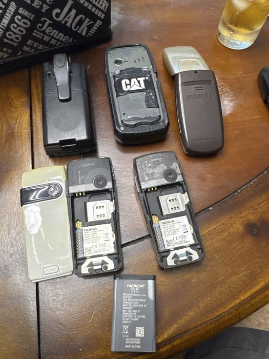 Nokia 6230i, Ericsson, Samsung