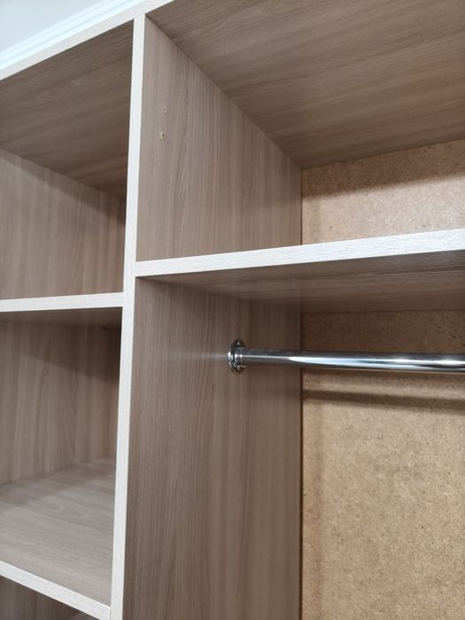 Шкаф для вещей трёхдверный