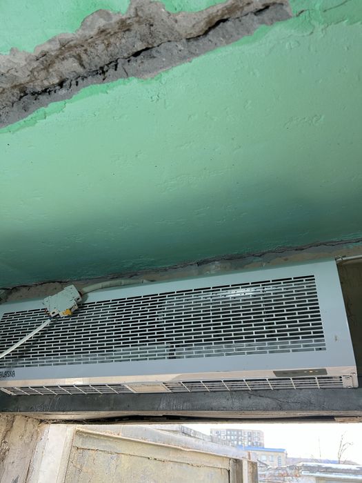 Тепловой навес для обогрева пртхожей