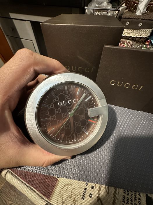 Продам часы Gucci 210