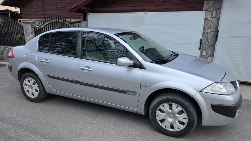 Renault Megane 1.5 diesel, vopsea originala, 145000km reali