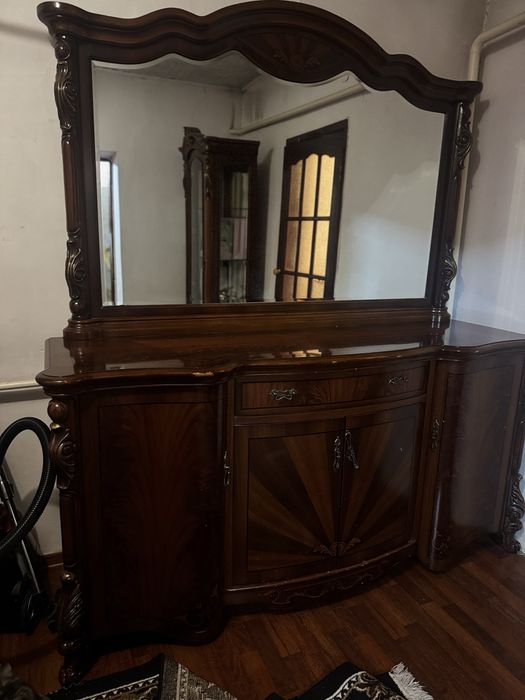 Сервантный комплект шкафов