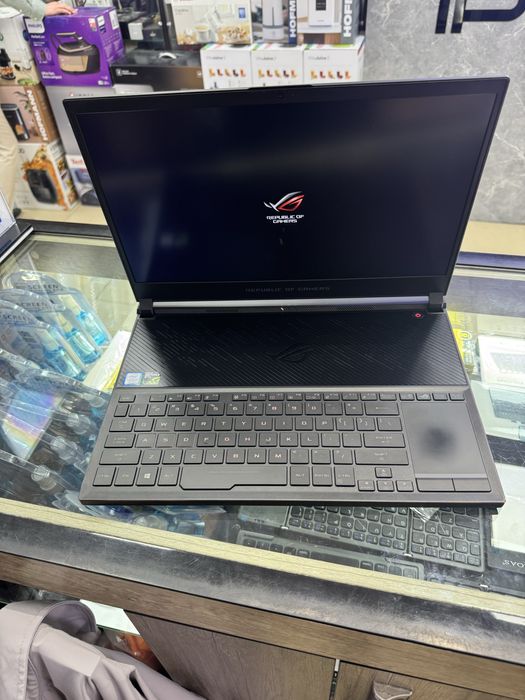 Asus Rog Zephyrus intel i7 8750H DDR4 16GB SSD 256GB RTX 1070 8GB 10 P