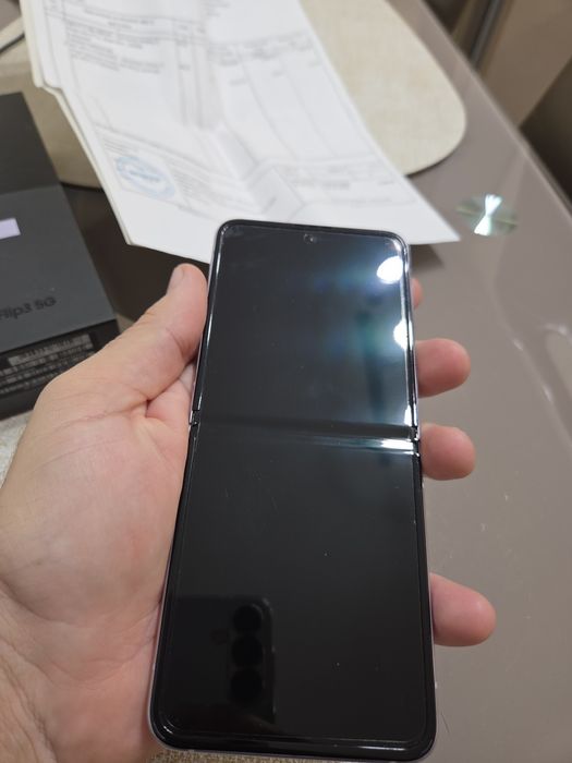 Vand Samsung Galaxy Z Flip Z3 full box