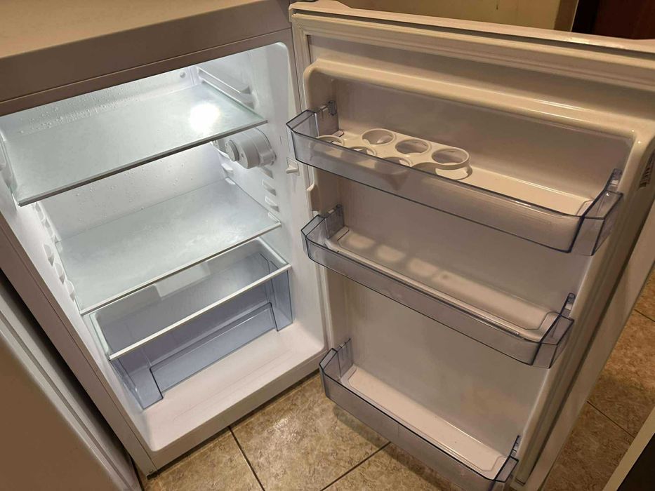 Хладилник Crown без фризер