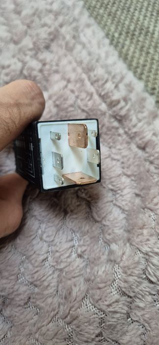 Releu pompa combustibil grupul VAG