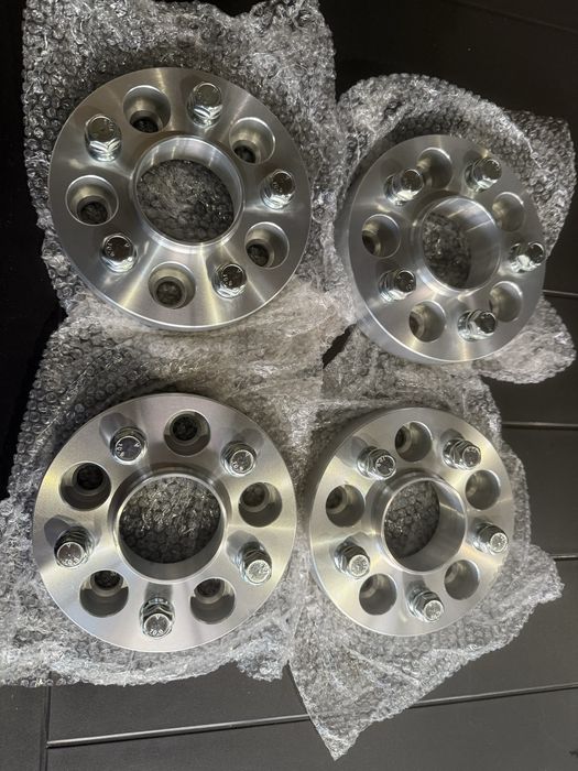 Фланци за мерцедес 5x112 30MM  МЛ и ГЛ/ W164/W166/W163