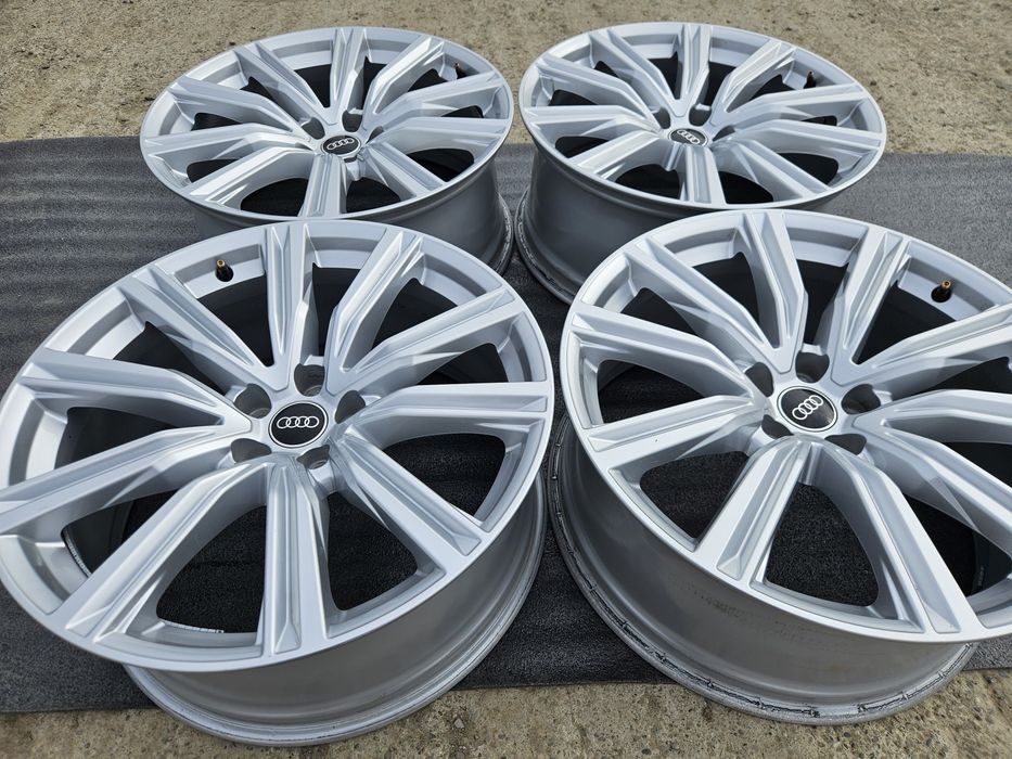 Vând jante r20 Audi Q8 SQ8