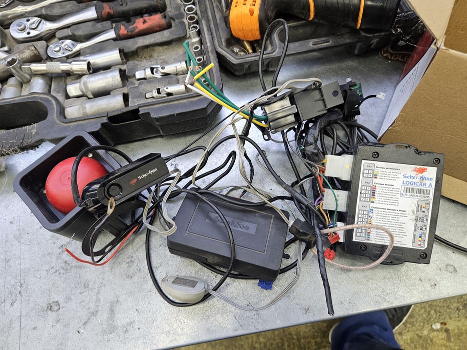 Продам автосигнализацию Scher-Khan Megicar