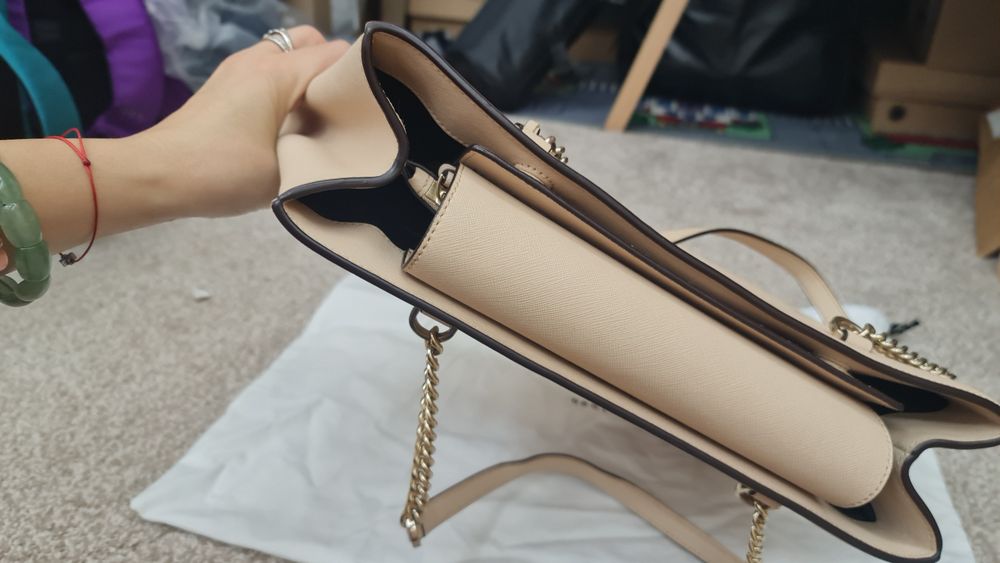 Оригинална естествена кожа DKNY