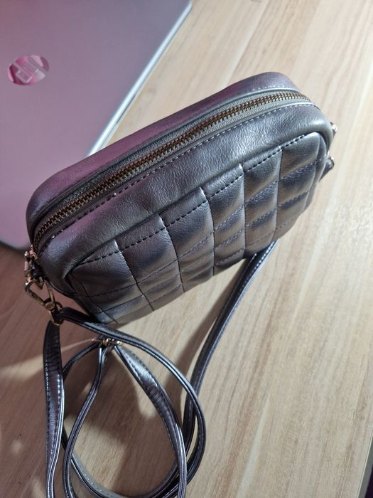 Вместительная, удобная, новая сумка