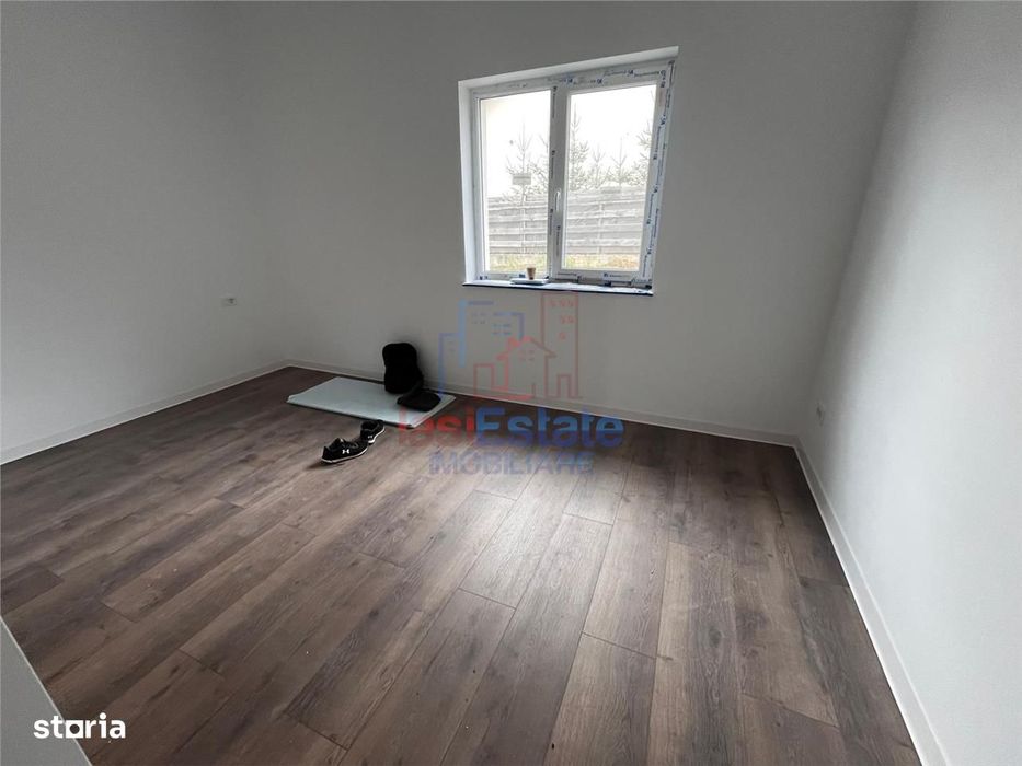 Casă parter, 4 camere, 2 băi, terasă în zona Cap&#