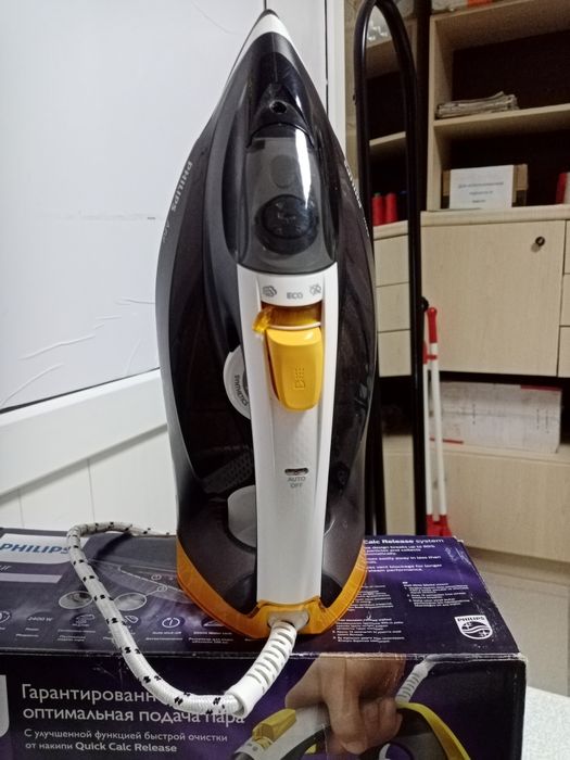 Продам швейную машинку