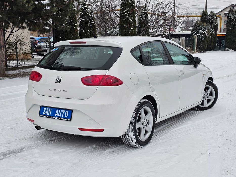 Seat Leon 2011 1.2 TSI 105 CP euro 5 / RATE fara avans