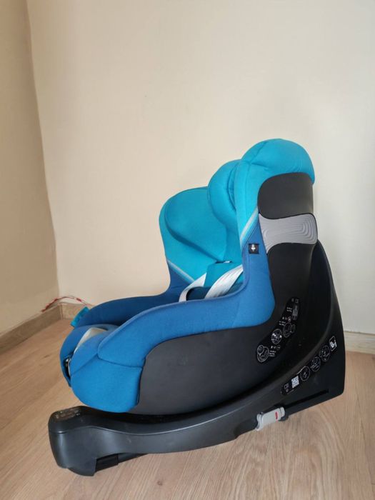 Продавам столче за кола Cybex Sirona в добро състояние
