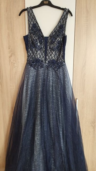 Официална   рокля