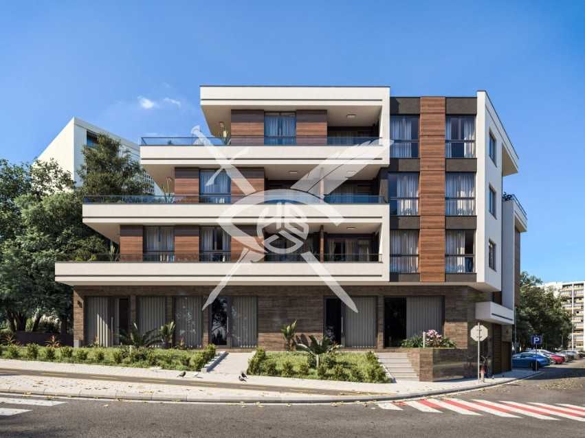 Тристаен апартамент в Зорница