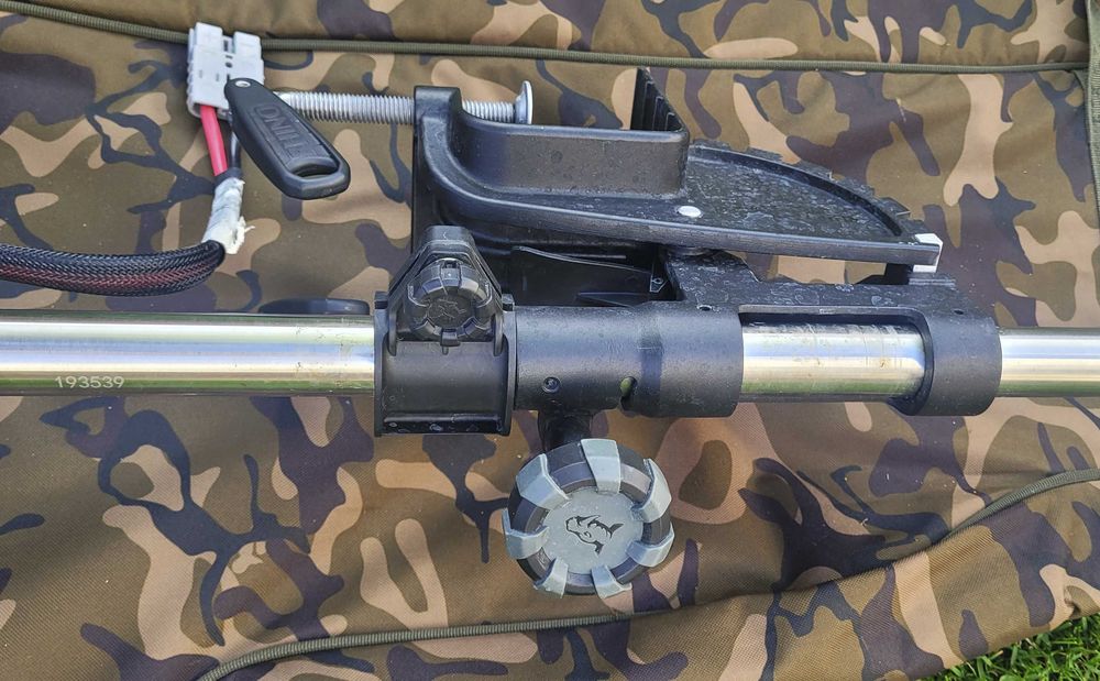 motor electric + baterie si accesorii pentru barca