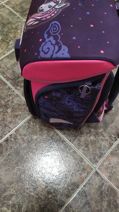 Продавам  детска ученическа раница Herlitz Midi Unicorn Night/еднорог