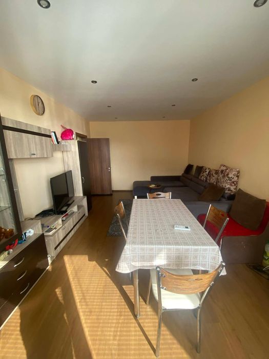 Тристаен, продажба, ж.к. Ботунец