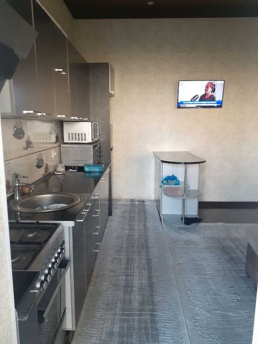 Yangiyol tumanida uy sotiladi