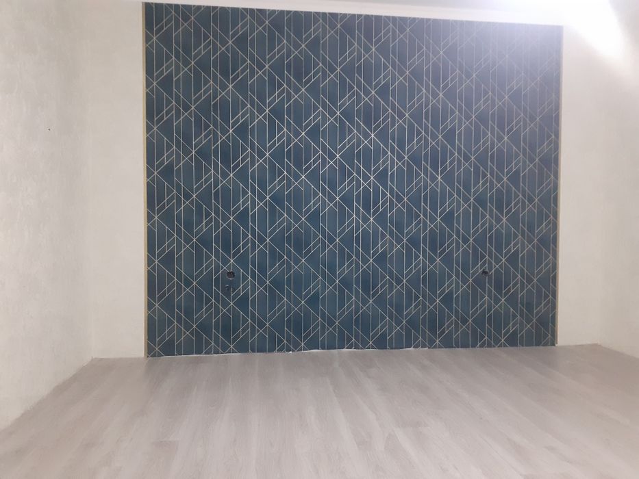 Поклейка обоев, галтели итд