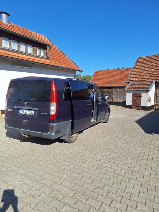 Vând Mercedes vito