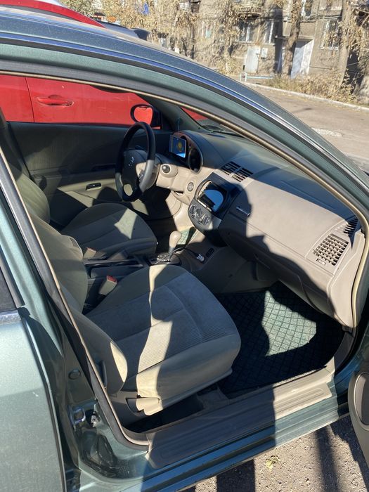 Обменяю две машины на квартиру