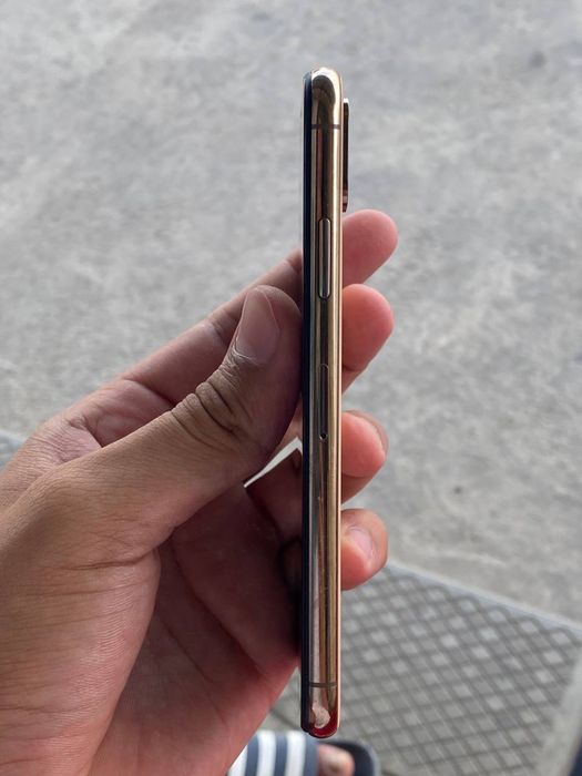 Iphone Xs (gold)