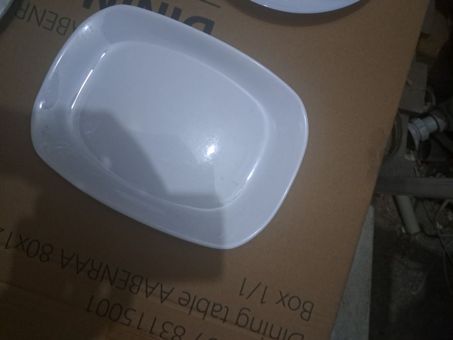 Чиний за ресторант,нови за основно ,пица,салати,десертии други