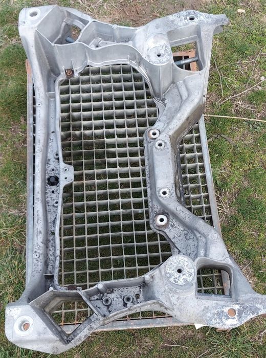 Преден мост мерцедед W203 2.2CDI