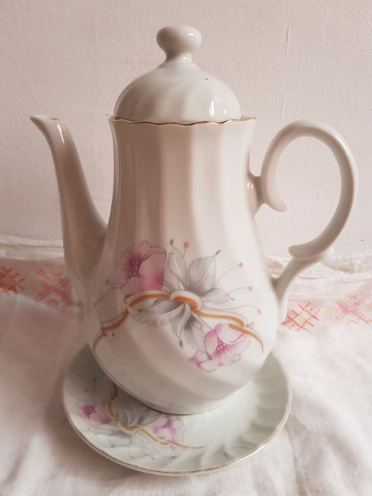 Антикварни предмети, посуда