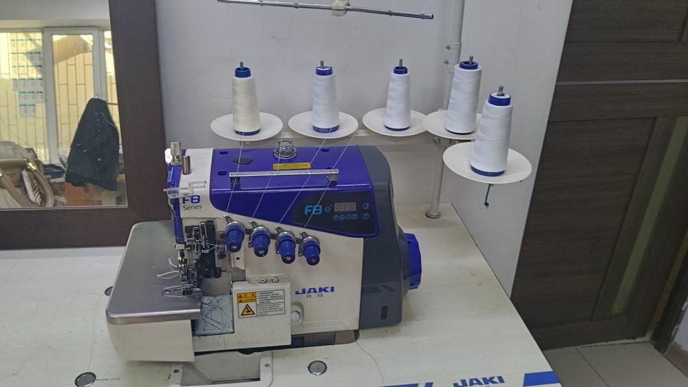 Продается оберлок