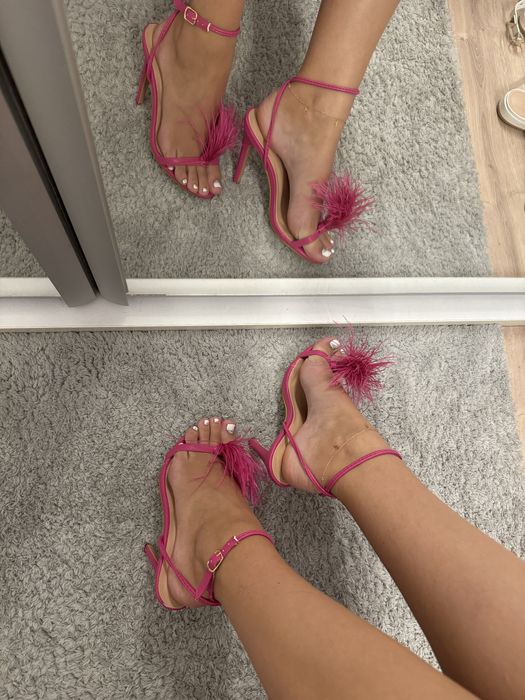 Sandale cu toc roz 38
