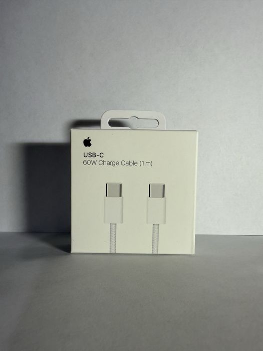 Оригинальный адаптер питания и кабель Apple USB-C