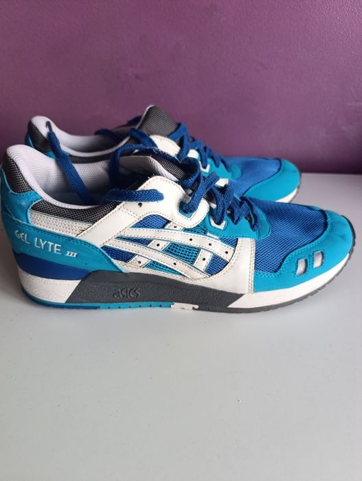 Маратонки  Asics