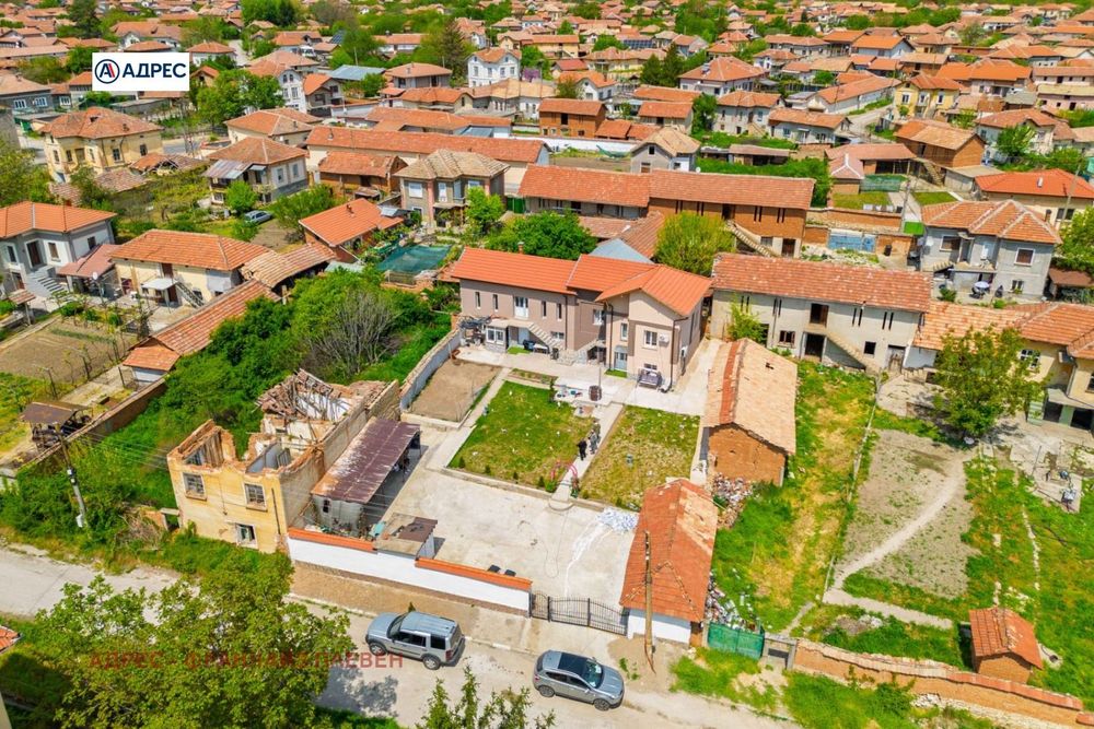 Къща в Плевен, област-с.Крушовица площ 212 цена 130000