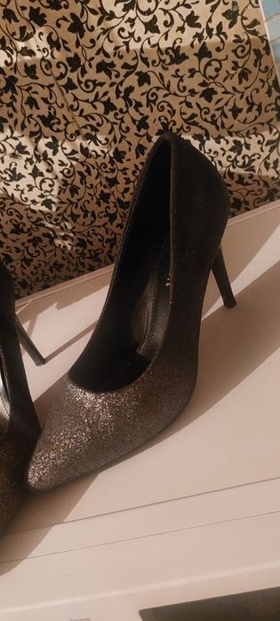 Продам  все кожаные  в отличном состоянии