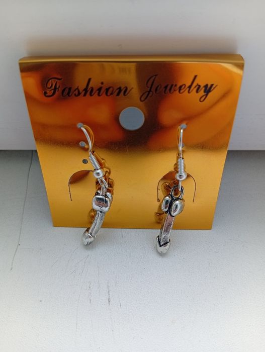 Продам серьги, подвеску