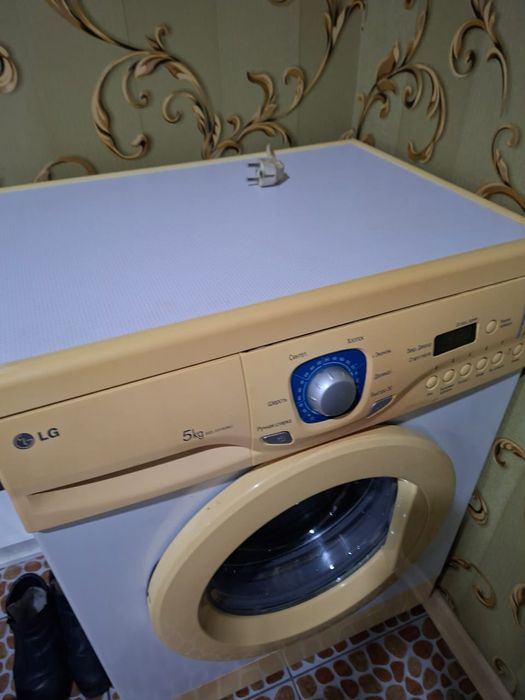 Продам стиральную машину