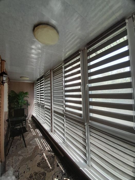 День-ночь/Ролл-шторы/Вертикальные жалюзи