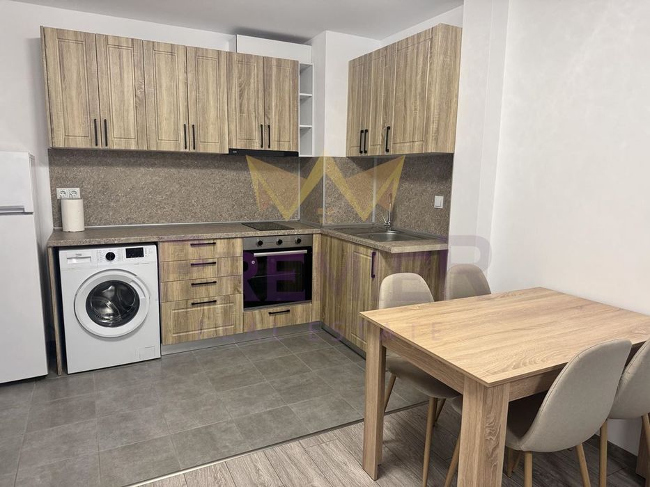 Дава се под наем Двустаен апартамент в Варна, Левски - 60 кв.м за 484.5 € - Снимка #1