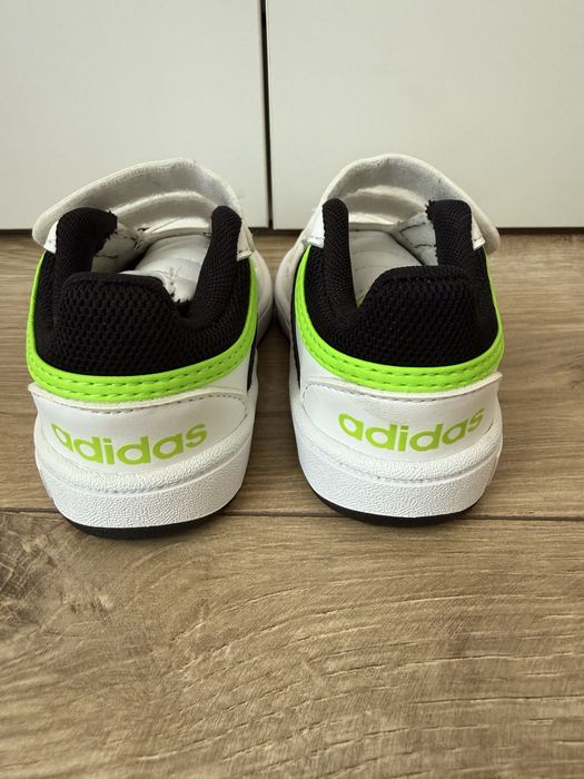 Нови! Маратонки Adidas