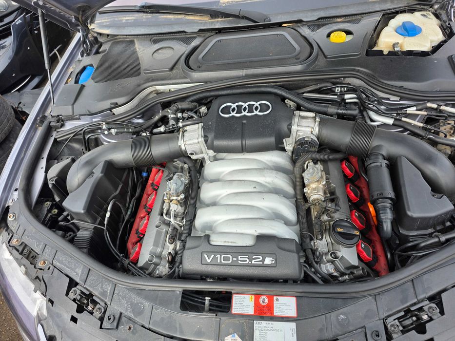 **САМО НА ЧАСТИ***  Audi S8 D3, 5.2 V10, Distronic, Bose, Алкантара