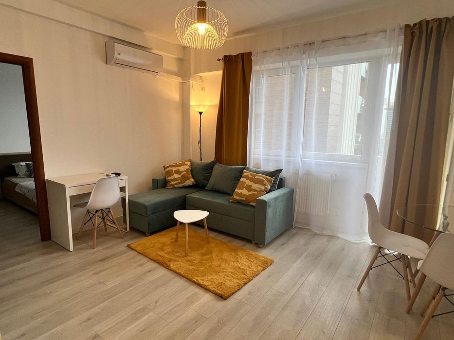 Închiriere apartament 2 camere Untold