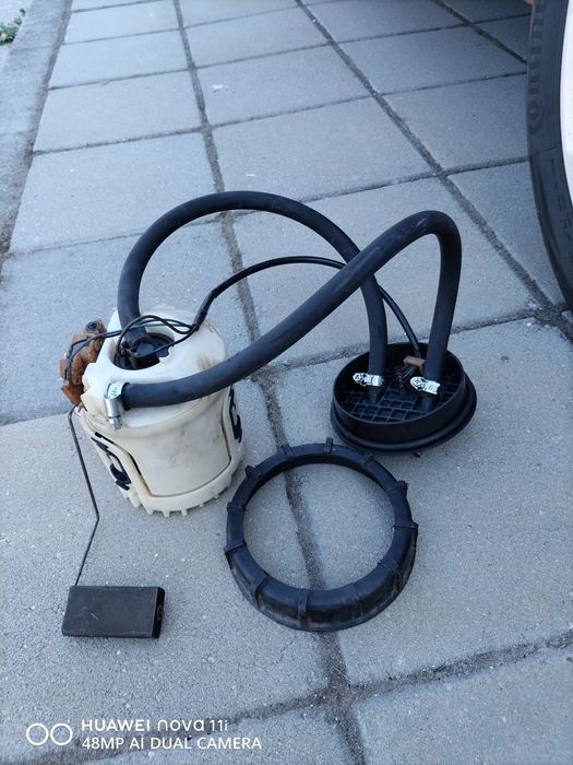 Бензинова помпа Голф3