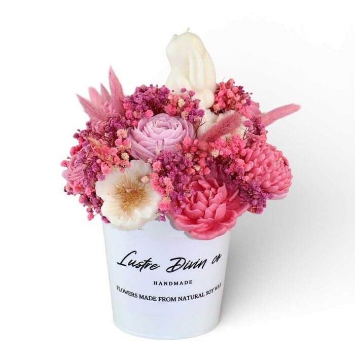 Соев ароматен букет със зайче